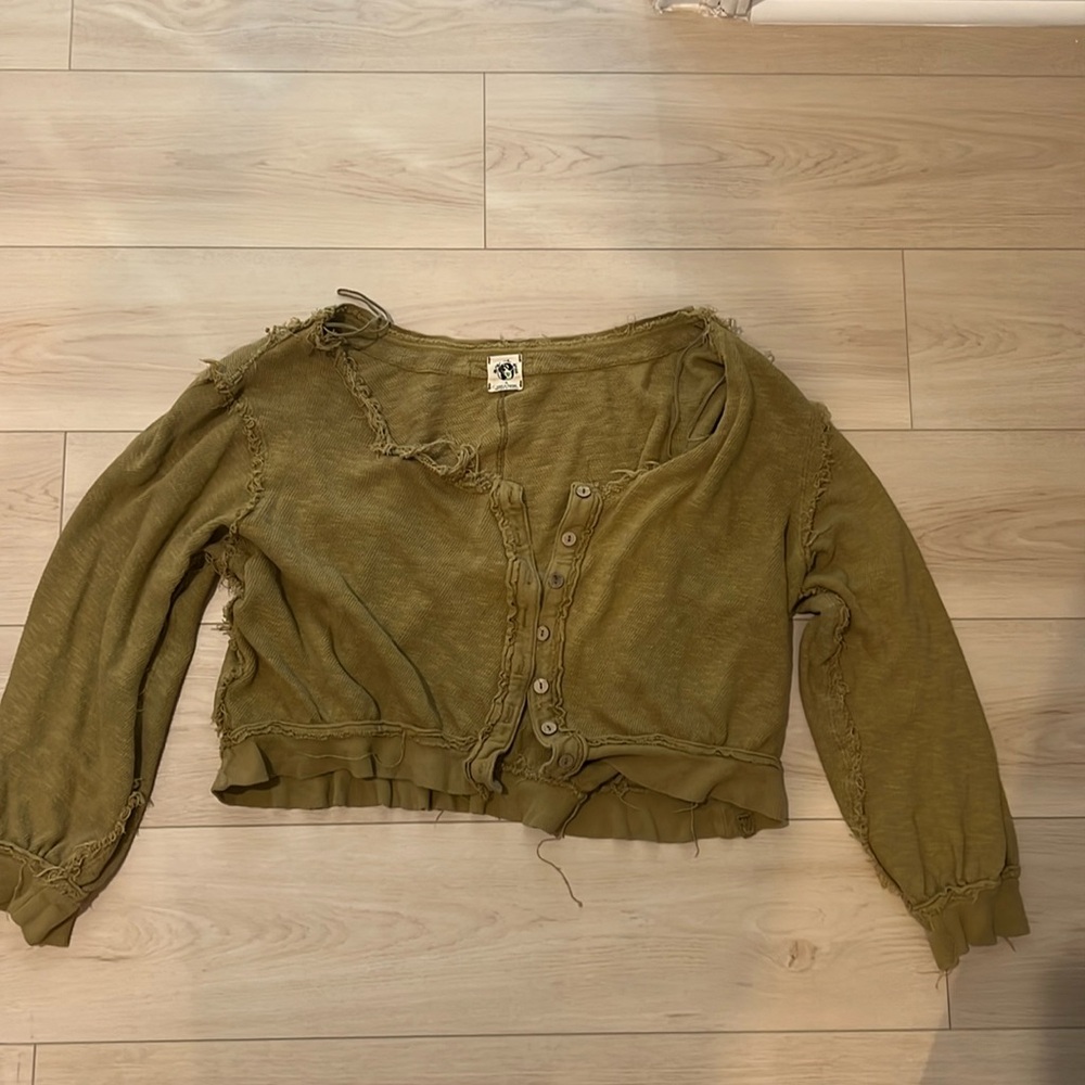Free people - Picture 1 of 3